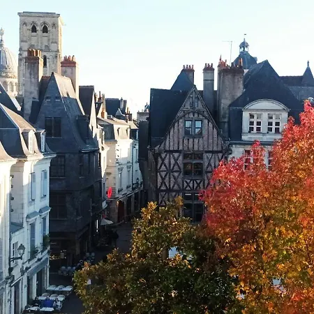 Le Plum'loft, Duplex Au Coeur Du Vieux - Wifi - Tv * טור